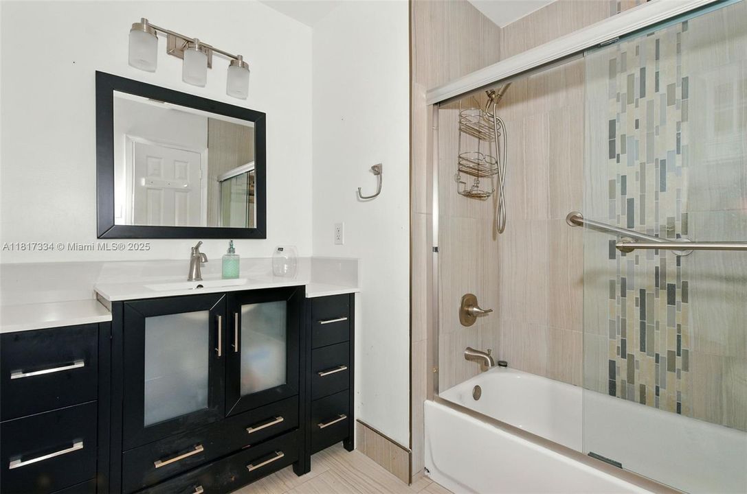 Recently Sold: $448,900 (3 beds, 2 baths, 1693 Square Feet)