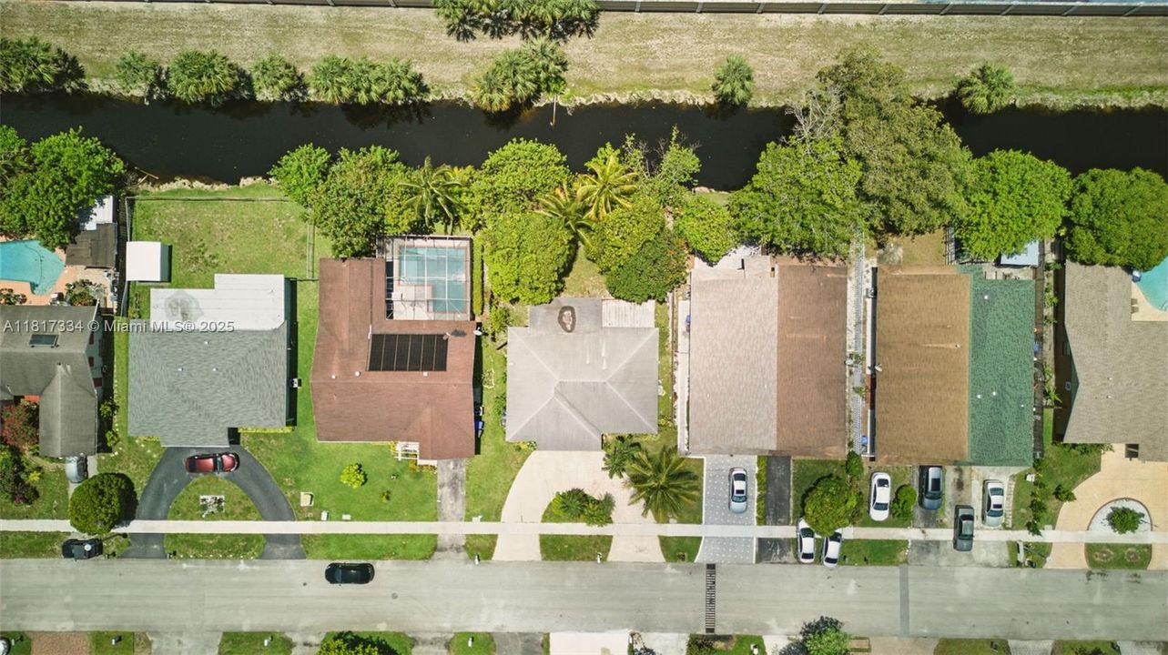 Recently Sold: $448,900 (3 beds, 2 baths, 1693 Square Feet)