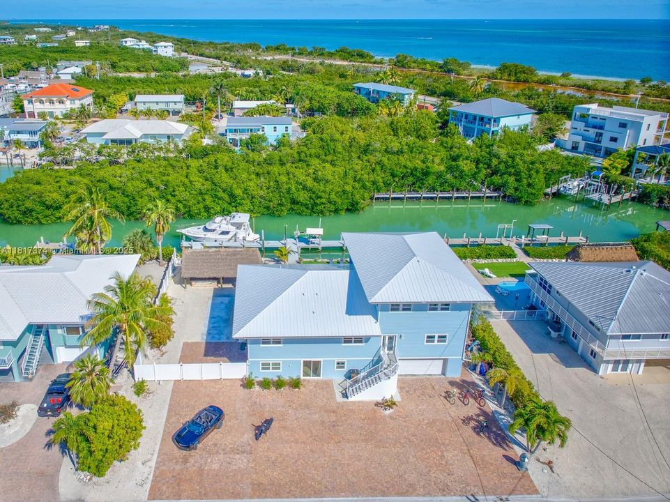 For Sale: $4,500,000 (6 beds, 5 baths, 3296 Square Feet)