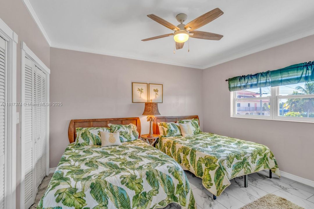 For Sale: $4,500,000 (6 beds, 5 baths, 3296 Square Feet)