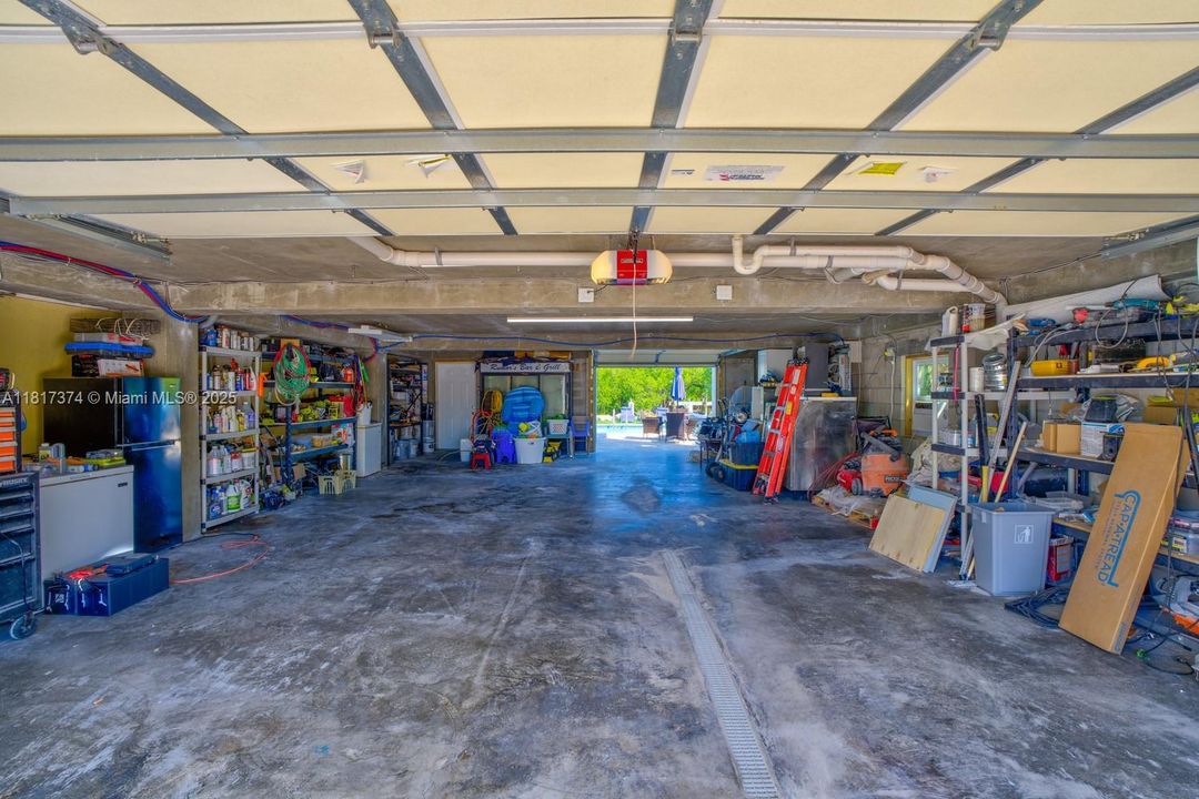 For Sale: $4,500,000 (6 beds, 5 baths, 3296 Square Feet)