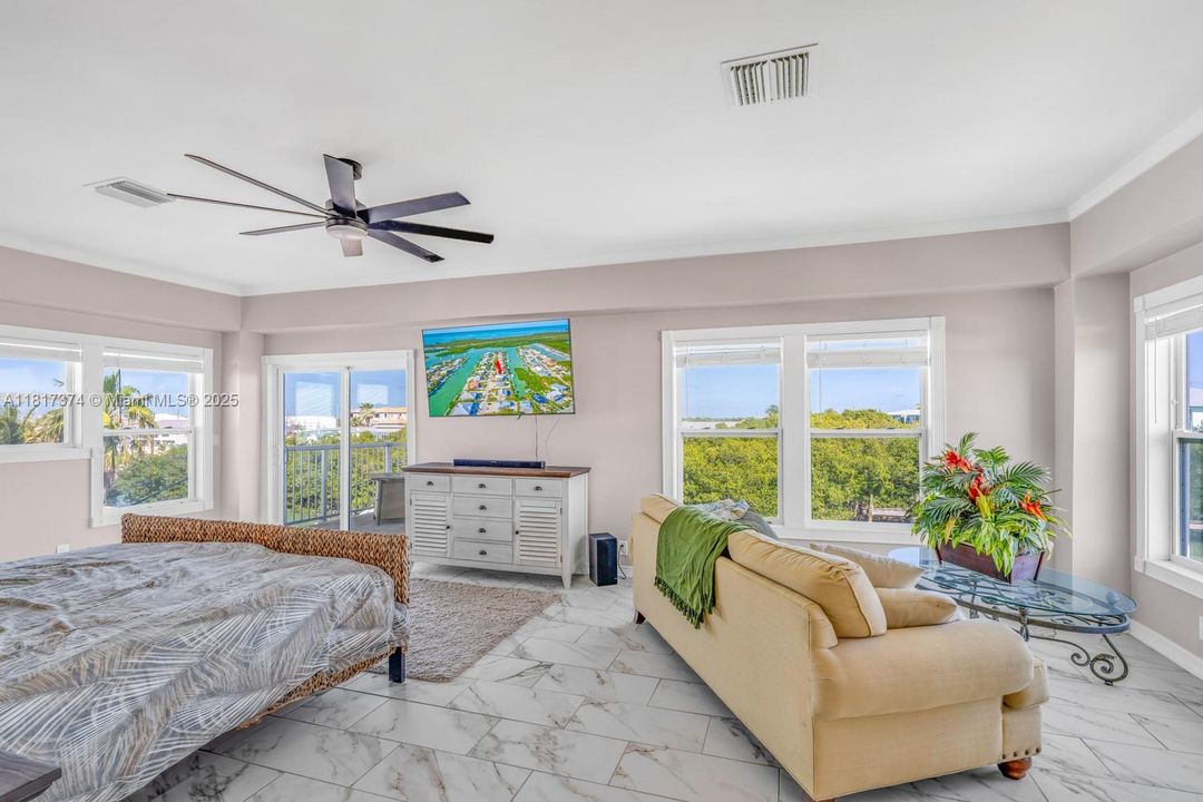 For Sale: $4,500,000 (6 beds, 5 baths, 3296 Square Feet)