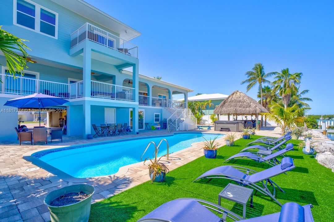 For Sale: $4,500,000 (6 beds, 5 baths, 3296 Square Feet)