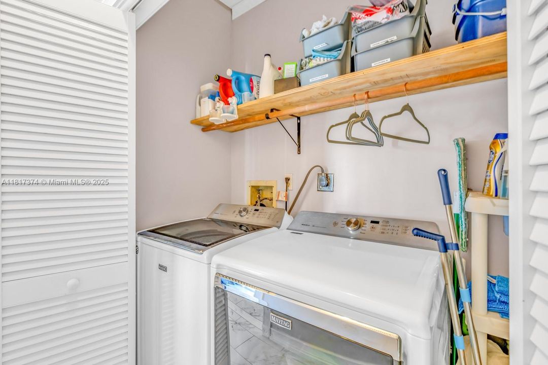 For Sale: $4,500,000 (6 beds, 5 baths, 3296 Square Feet)