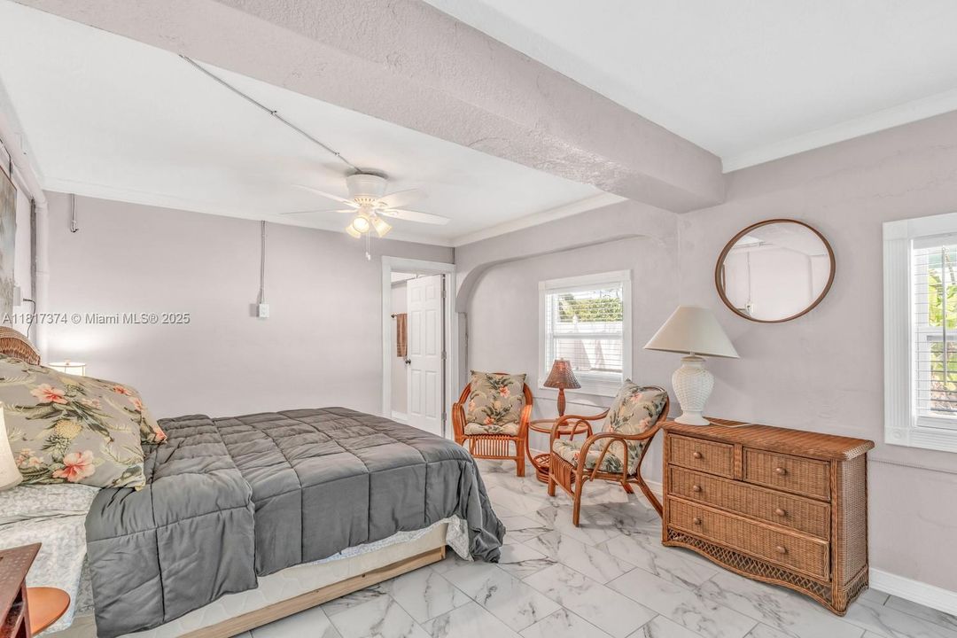 For Sale: $4,500,000 (6 beds, 5 baths, 3296 Square Feet)