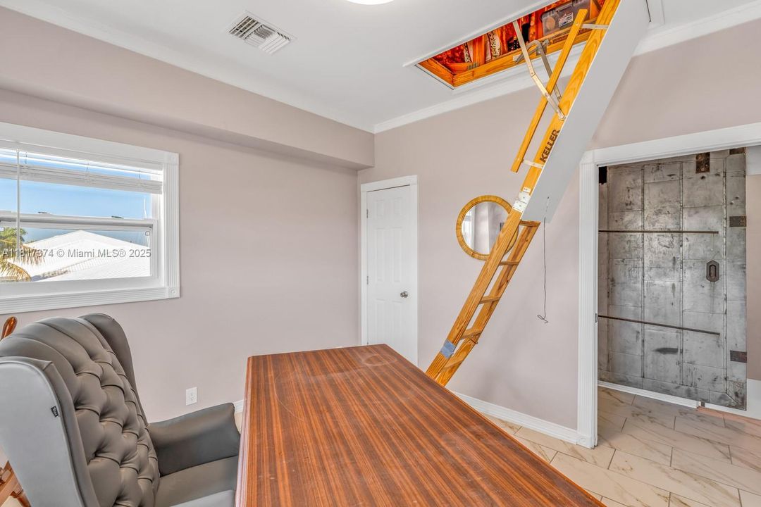 For Sale: $4,500,000 (6 beds, 5 baths, 3296 Square Feet)