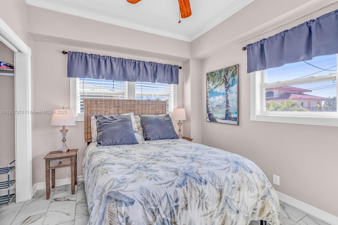 For Sale: $4,500,000 (6 beds, 5 baths, 3296 Square Feet)