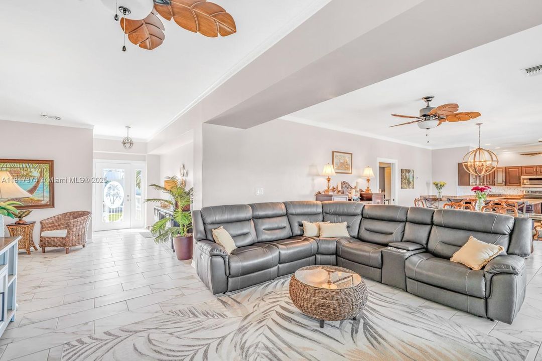 For Sale: $4,500,000 (6 beds, 5 baths, 3296 Square Feet)