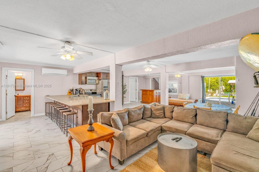 For Sale: $4,500,000 (6 beds, 5 baths, 3296 Square Feet)