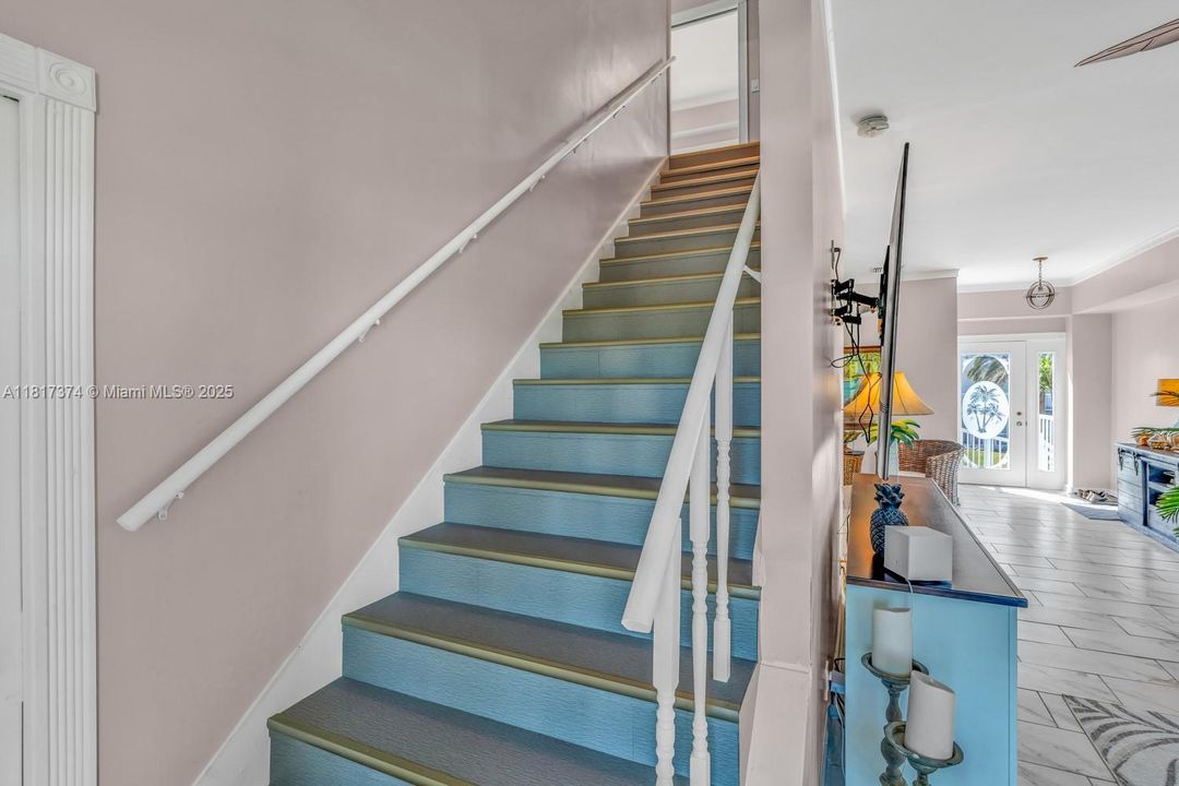 For Sale: $4,500,000 (6 beds, 5 baths, 3296 Square Feet)