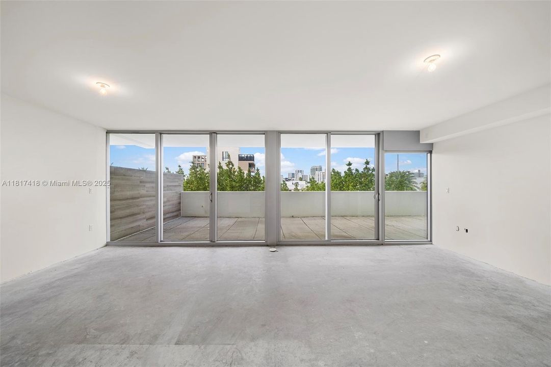 For Sale: $1,875,000 (3 beds, 2 baths, 1481 Square Feet)