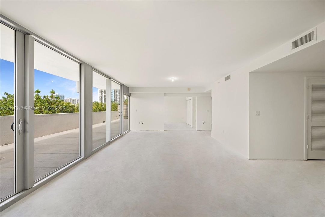 For Sale: $1,875,000 (3 beds, 2 baths, 1481 Square Feet)