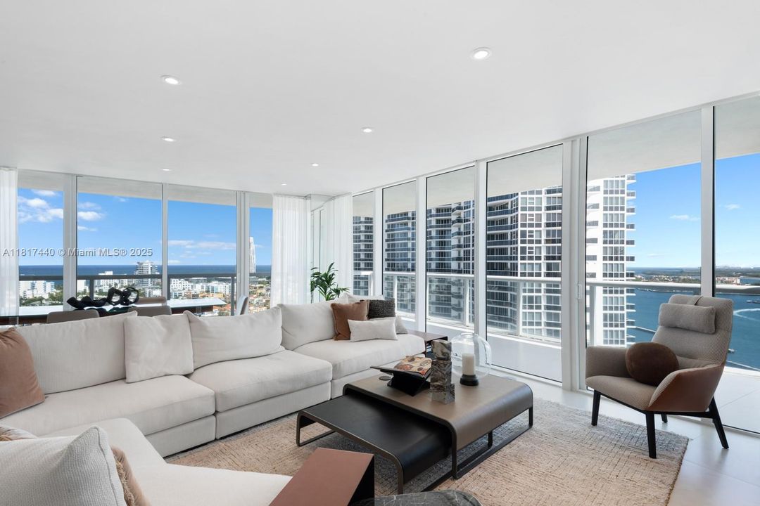 Vendido Recientemente: $3,695,000 (2 camas, 2 baños, 1815 Pies cuadrados)