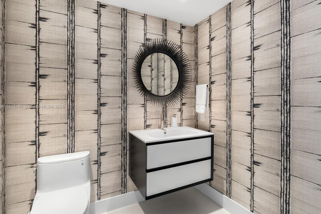 Vendido Recientemente: $3,695,000 (2 camas, 2 baños, 1815 Pies cuadrados)