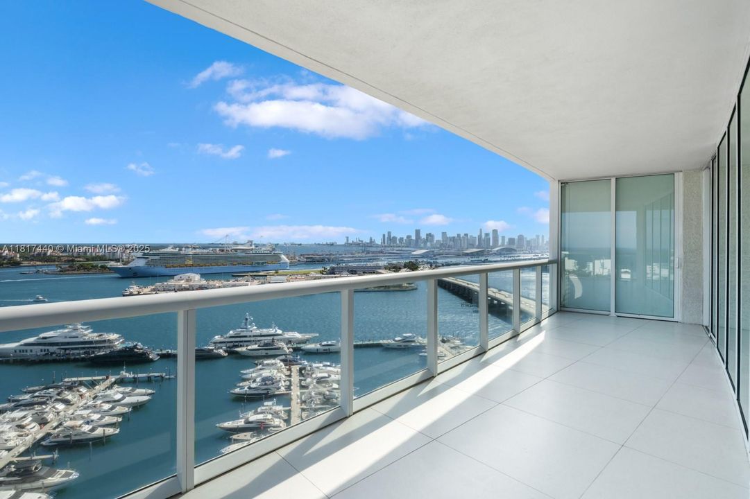 Vendido Recientemente: $3,695,000 (2 camas, 2 baños, 1815 Pies cuadrados)