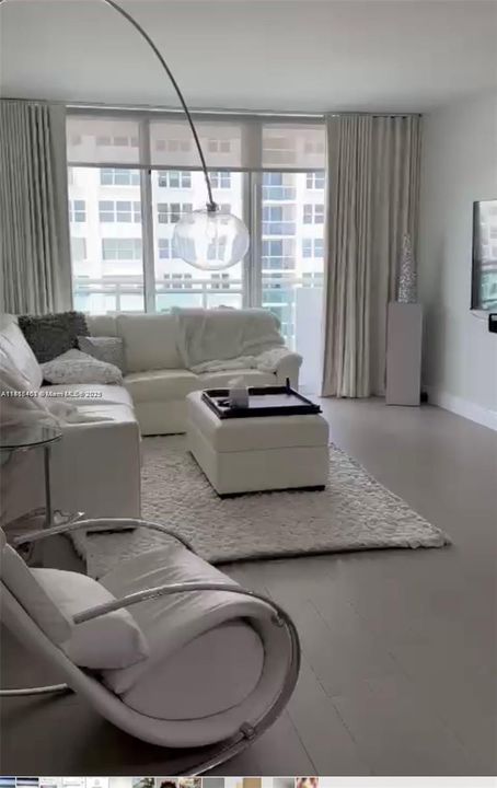 En Venta: $479,000 (1 camas, 1 baños, 883 Pies cuadrados)