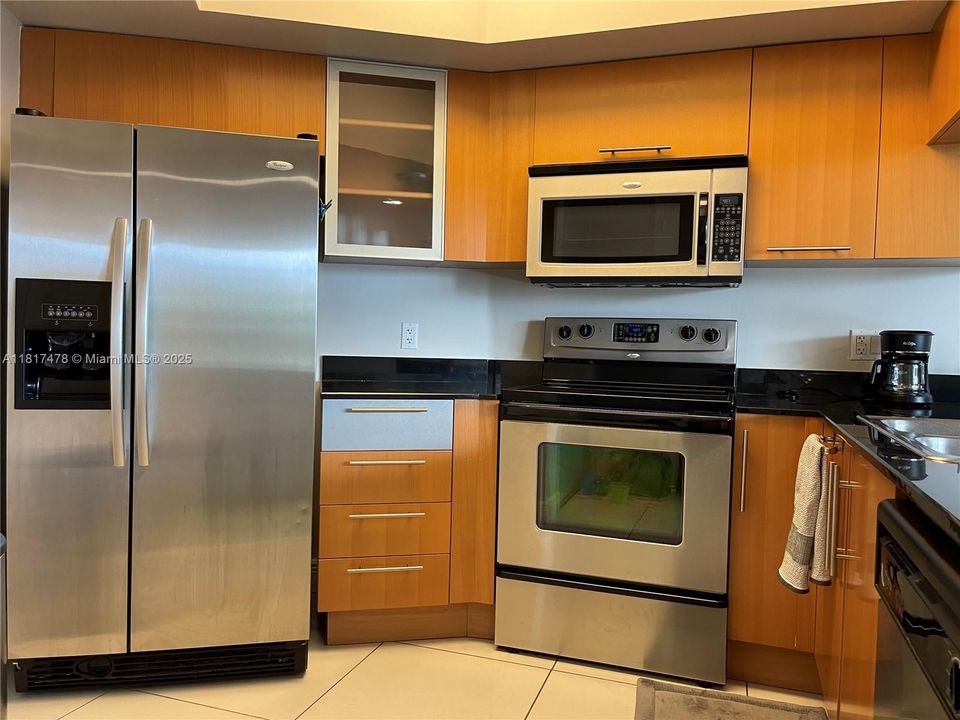 En Venta: $469,000 (2 camas, 2 baños, 1048 Pies cuadrados)