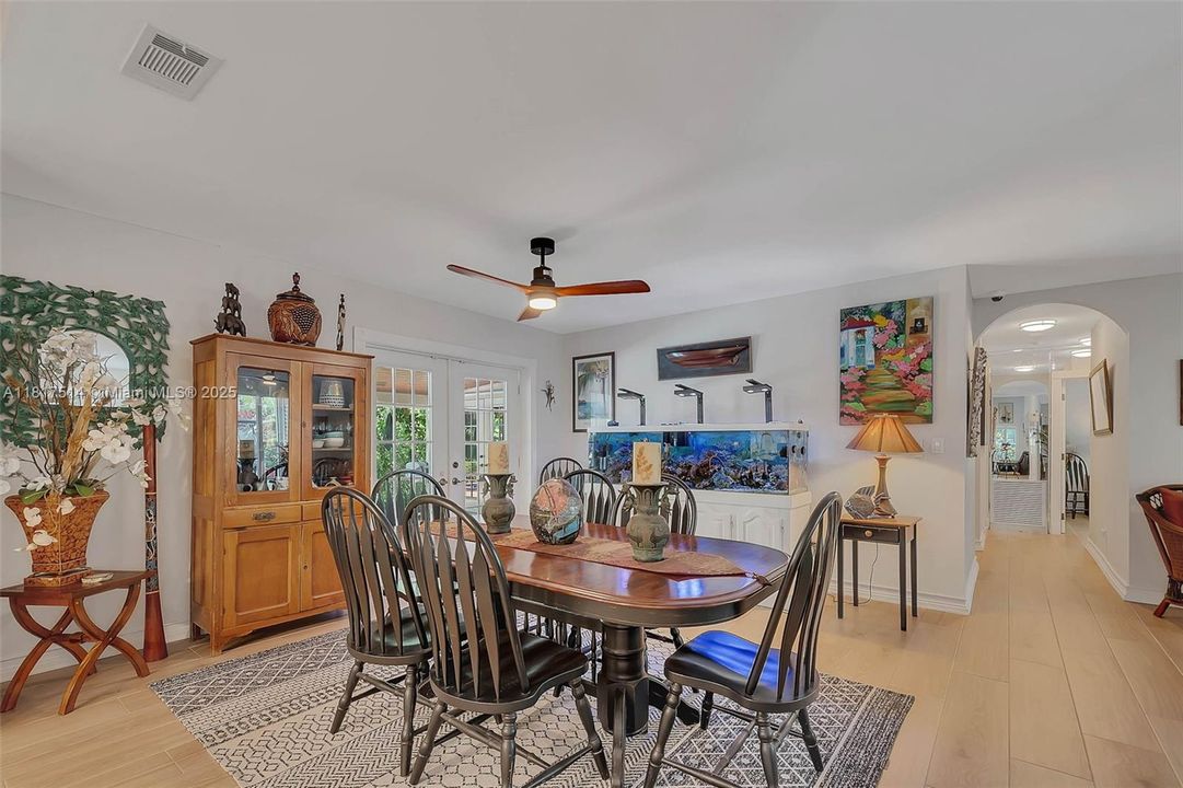 Recently Sold: $1,175,000 (4 beds, 2 baths, 2616 Square Feet)