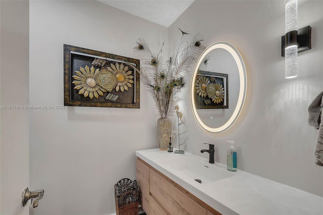 Recently Sold: $1,175,000 (4 beds, 2 baths, 2616 Square Feet)