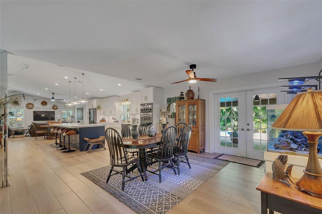 Recently Sold: $1,175,000 (4 beds, 2 baths, 2616 Square Feet)