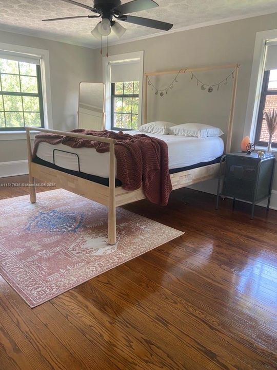 Недавно продано: $765,000 (4 спален, 2 ванн, 2010 Квадратных фут)