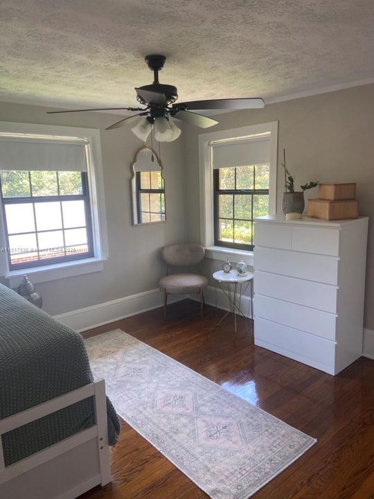 Недавно продано: $765,000 (4 спален, 2 ванн, 2010 Квадратных фут)