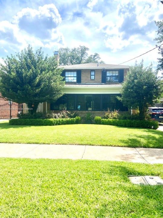 Недавно продано: $765,000 (4 спален, 2 ванн, 2010 Квадратных фут)