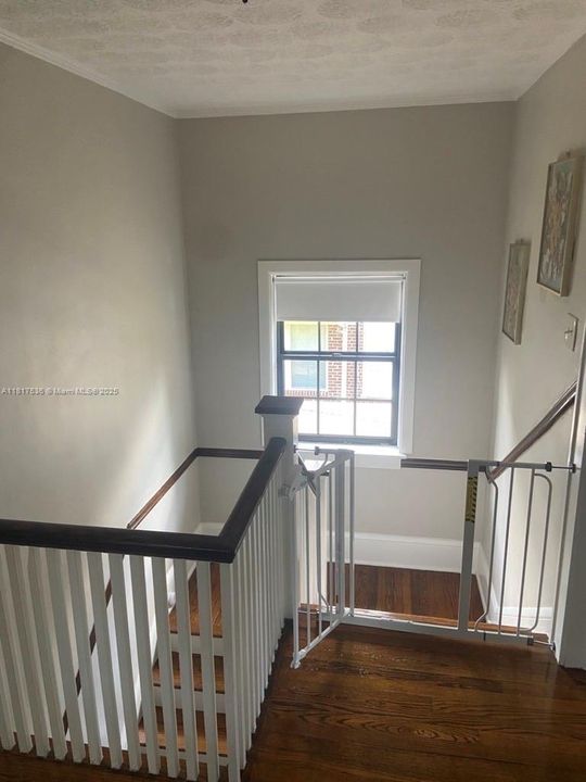 Недавно продано: $765,000 (4 спален, 2 ванн, 2010 Квадратных фут)