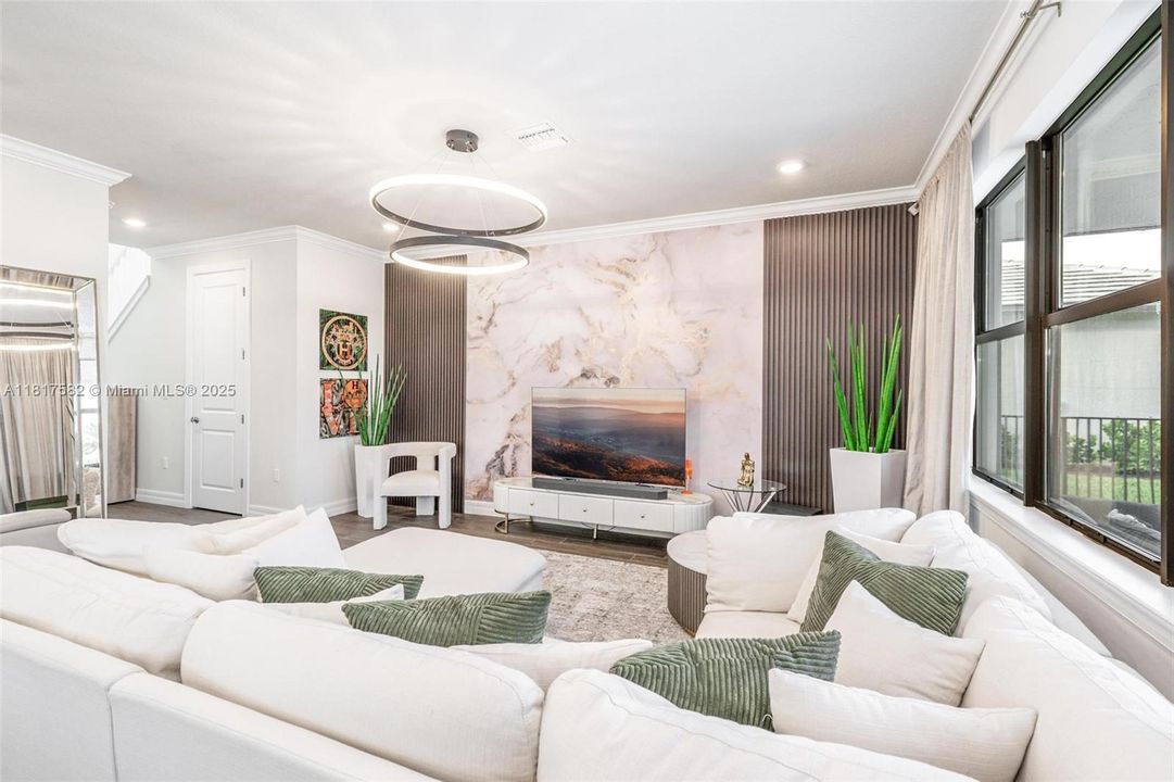 Recently Sold: $935,000 (3 beds, 2 baths, 1941 Square Feet)