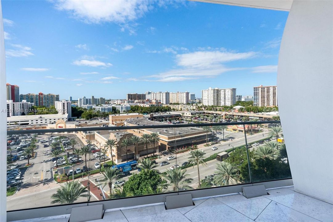 For Sale: $3,390,000 (2 beds, 2 baths, 2065 Square Feet)