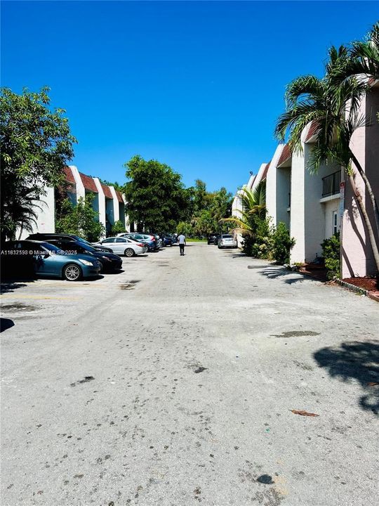 For Sale: $289,000 (3 beds, 2 baths, 1620 Square Feet)