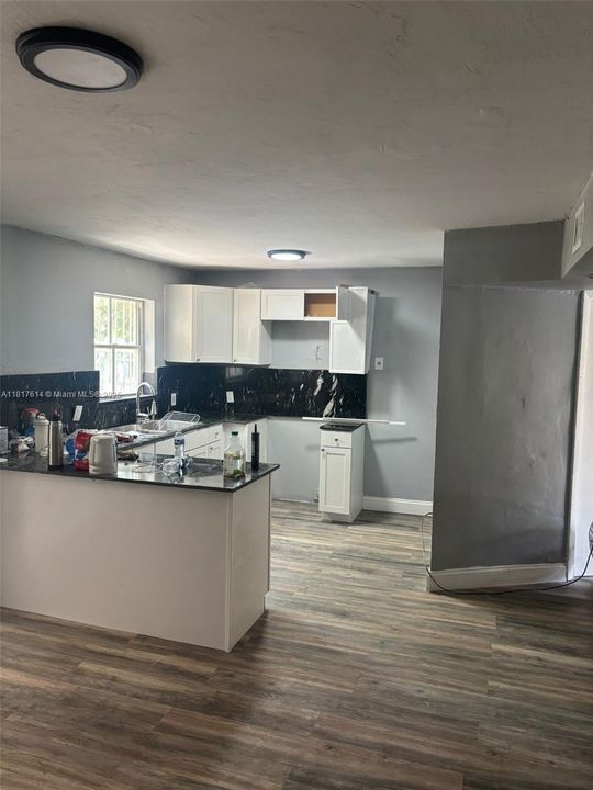 For Sale: $340,000 (3 beds, 2 baths, 1360 Square Feet)