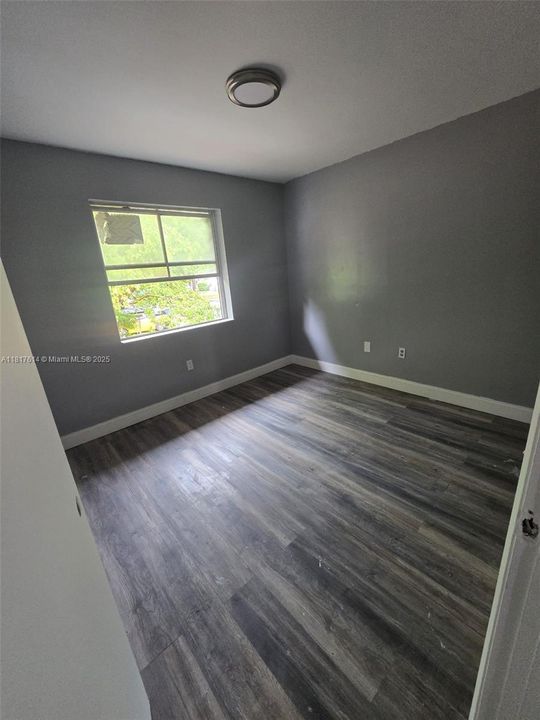 For Sale: $340,000 (3 beds, 2 baths, 1360 Square Feet)