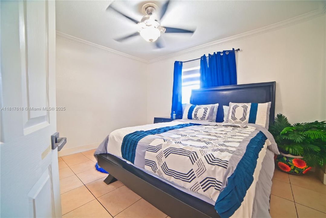 For Sale: $610,000 (4 beds, 2 baths, 1651 Square Feet)