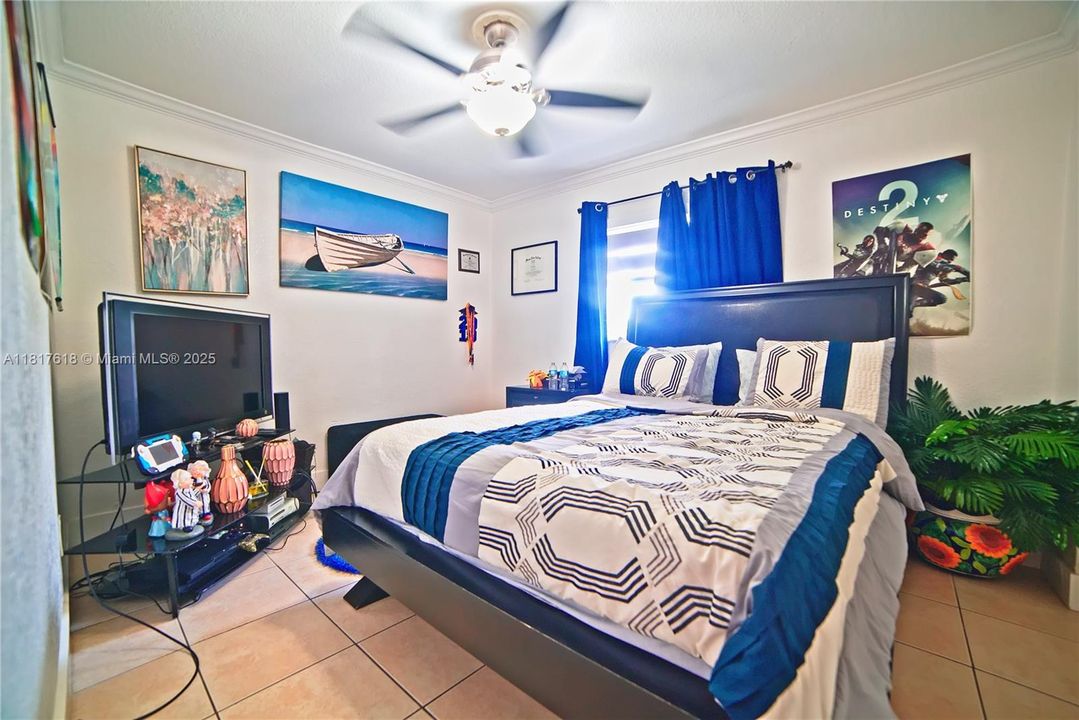 For Sale: $610,000 (4 beds, 2 baths, 1651 Square Feet)