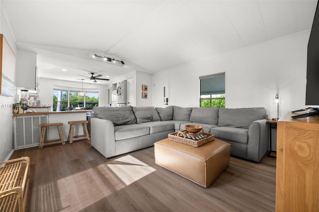 For Sale: $580,000 (2 beds, 1 baths, 0 Square Feet)