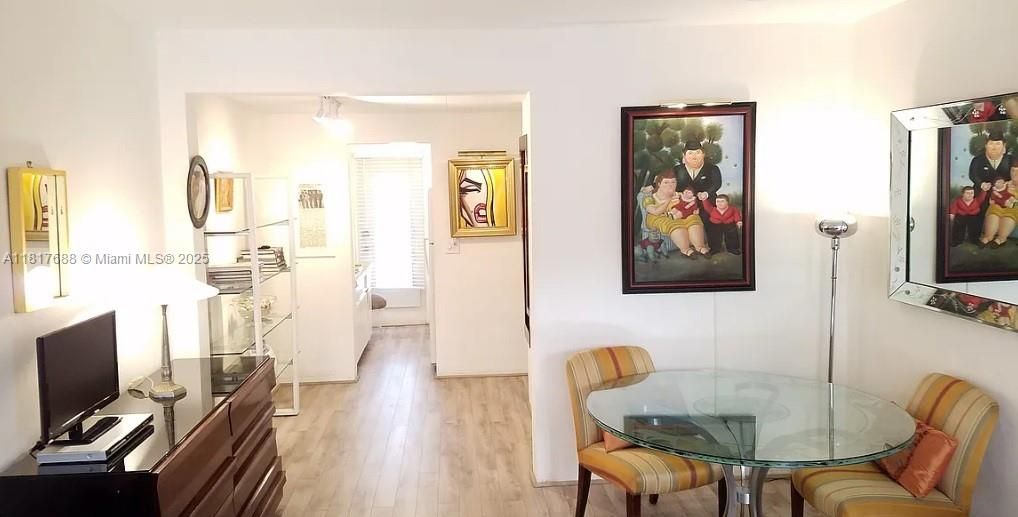 待售: $185,000 (0 贝兹, 1 浴室, 380 平方英尺)