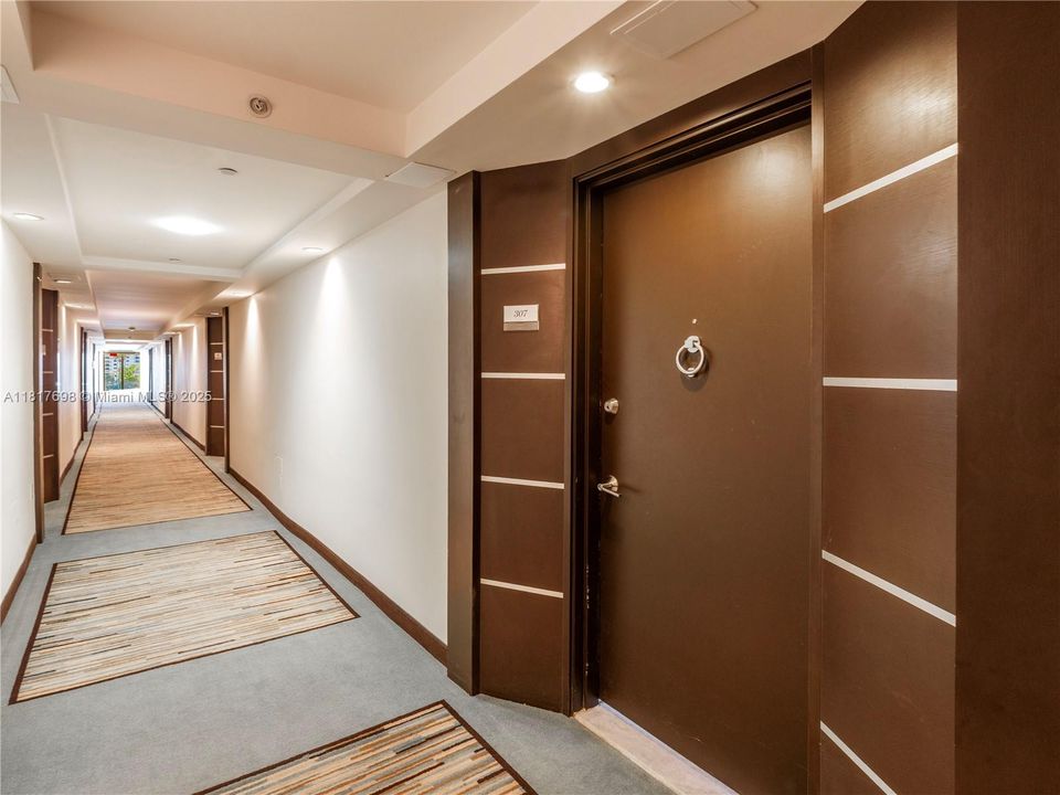 На продажу: $479,000 (1 спален, 2 ванн, 824 Квадратных фут)