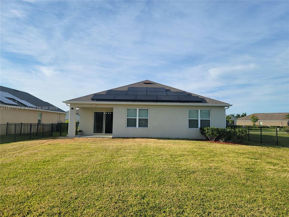 Recently Rented: $2,550 (4 beds, 2 baths, 1846 Square Feet)