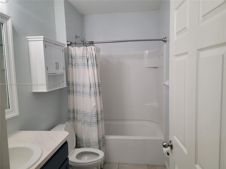 Recently Rented: $2,550 (4 beds, 2 baths, 1846 Square Feet)