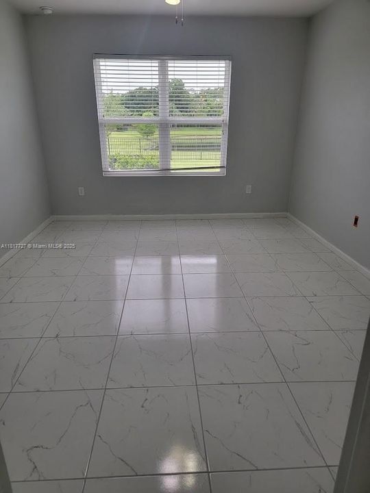 Recently Rented: $2,550 (4 beds, 2 baths, 1846 Square Feet)