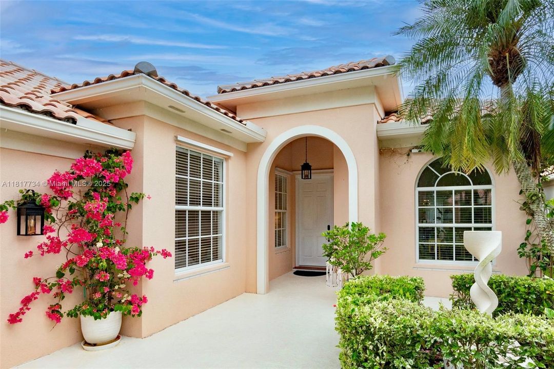 Recently Sold: $849,000 (3 beds, 2 baths, 2199 Square Feet)