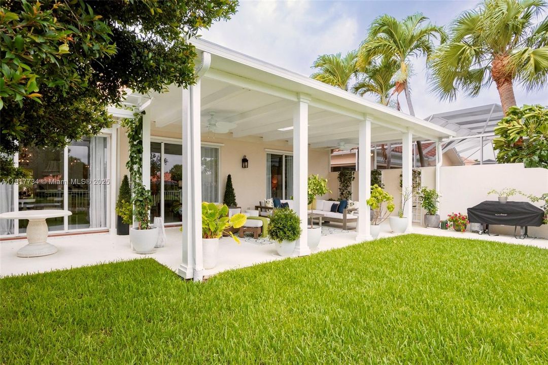 Recently Sold: $849,000 (3 beds, 2 baths, 2199 Square Feet)