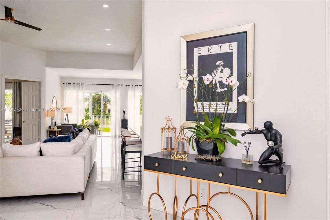 Recently Sold: $849,000 (3 beds, 2 baths, 2199 Square Feet)