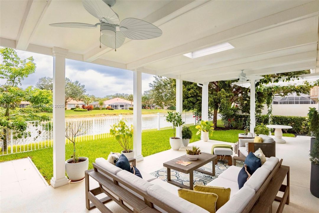 Recently Sold: $849,000 (3 beds, 2 baths, 2199 Square Feet)