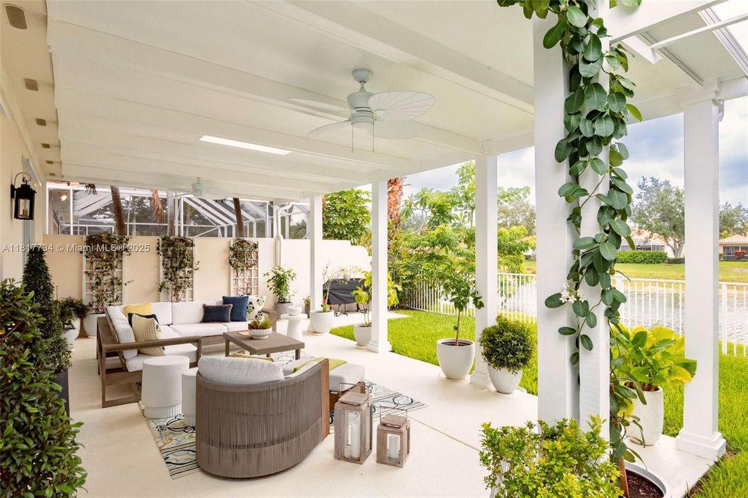 Recently Sold: $849,000 (3 beds, 2 baths, 2199 Square Feet)