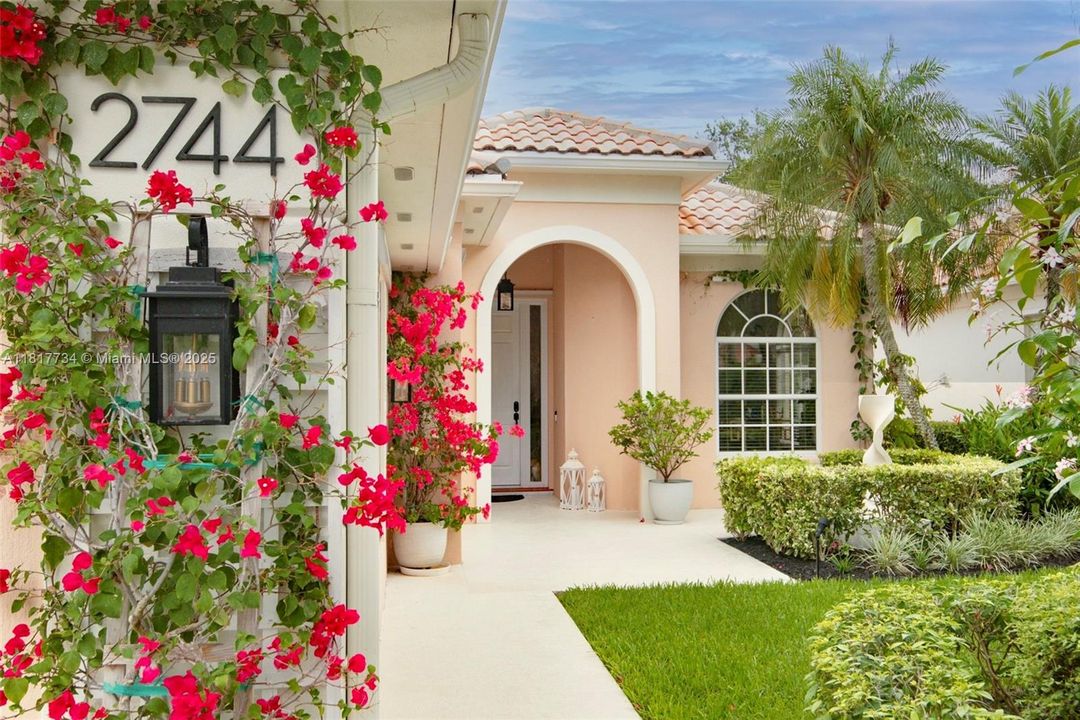 Recently Sold: $849,000 (3 beds, 2 baths, 2199 Square Feet)