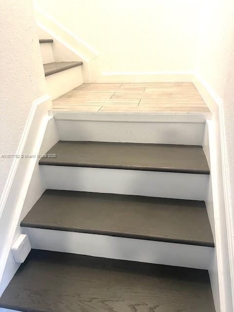 最近租的: $2,850 (3 贝兹, 2 浴室, 1394 平方英尺)