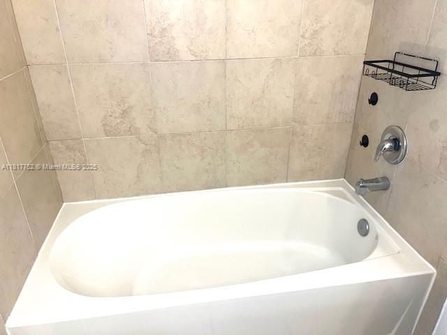 最近租的: $2,850 (3 贝兹, 2 浴室, 1394 平方英尺)