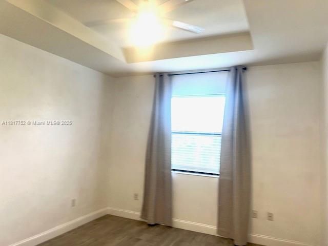 最近租的: $2,850 (3 贝兹, 2 浴室, 1394 平方英尺)